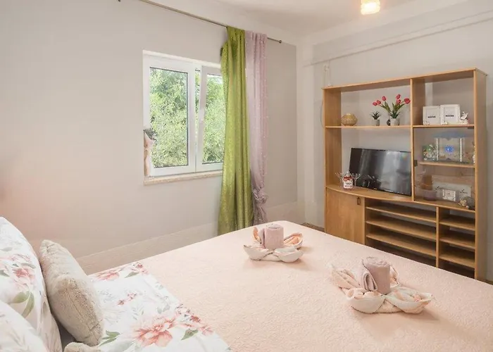 Semesterbostad Nati By Interhome