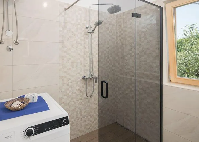 Semesterbostad Nati By Interhome Baderna